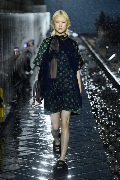 Look 40
